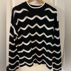 Stylish Black and White Wave Pattern Sweater